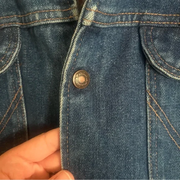 Vintage Wrangler Denim Jacket with Tan Collar - Picture 5 of 8